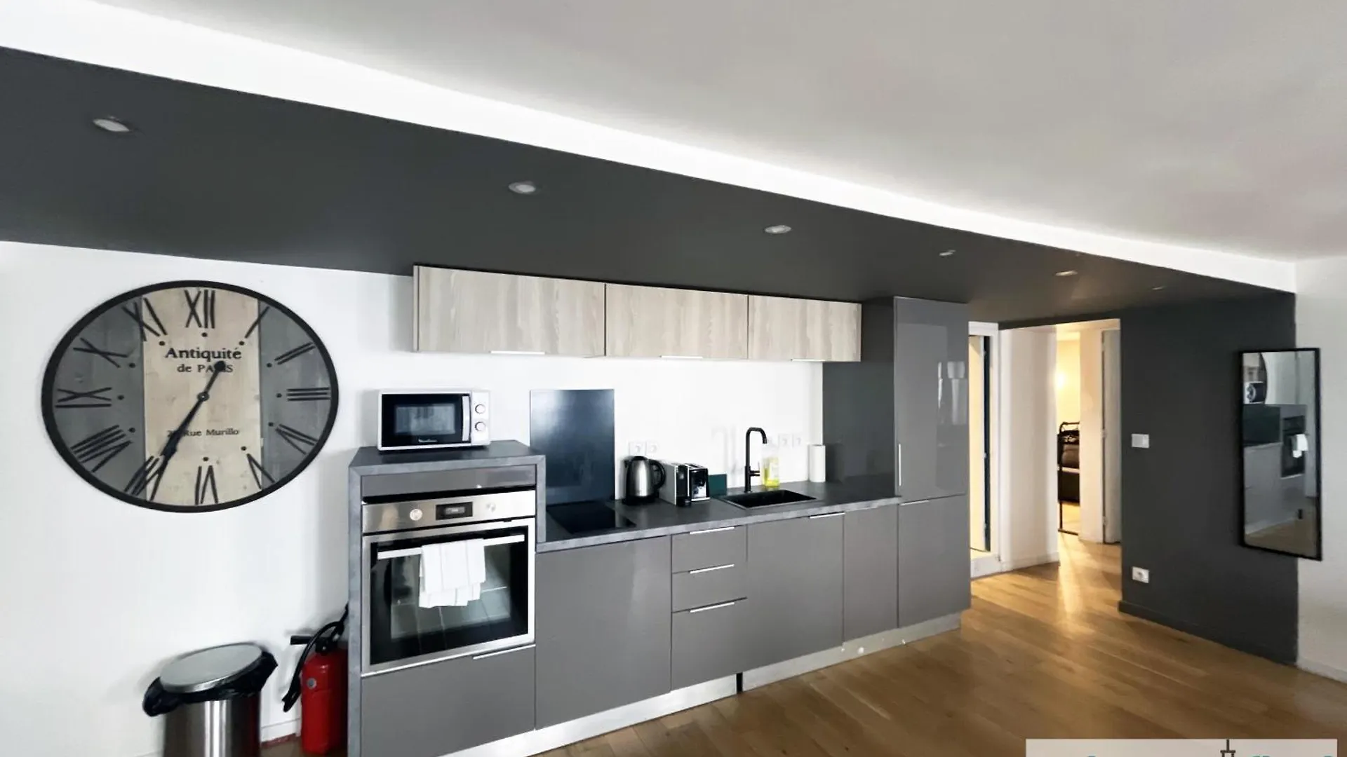Urban Flat 89 - Charming 3 Bedroom Flat In パリ 0*,  フランス