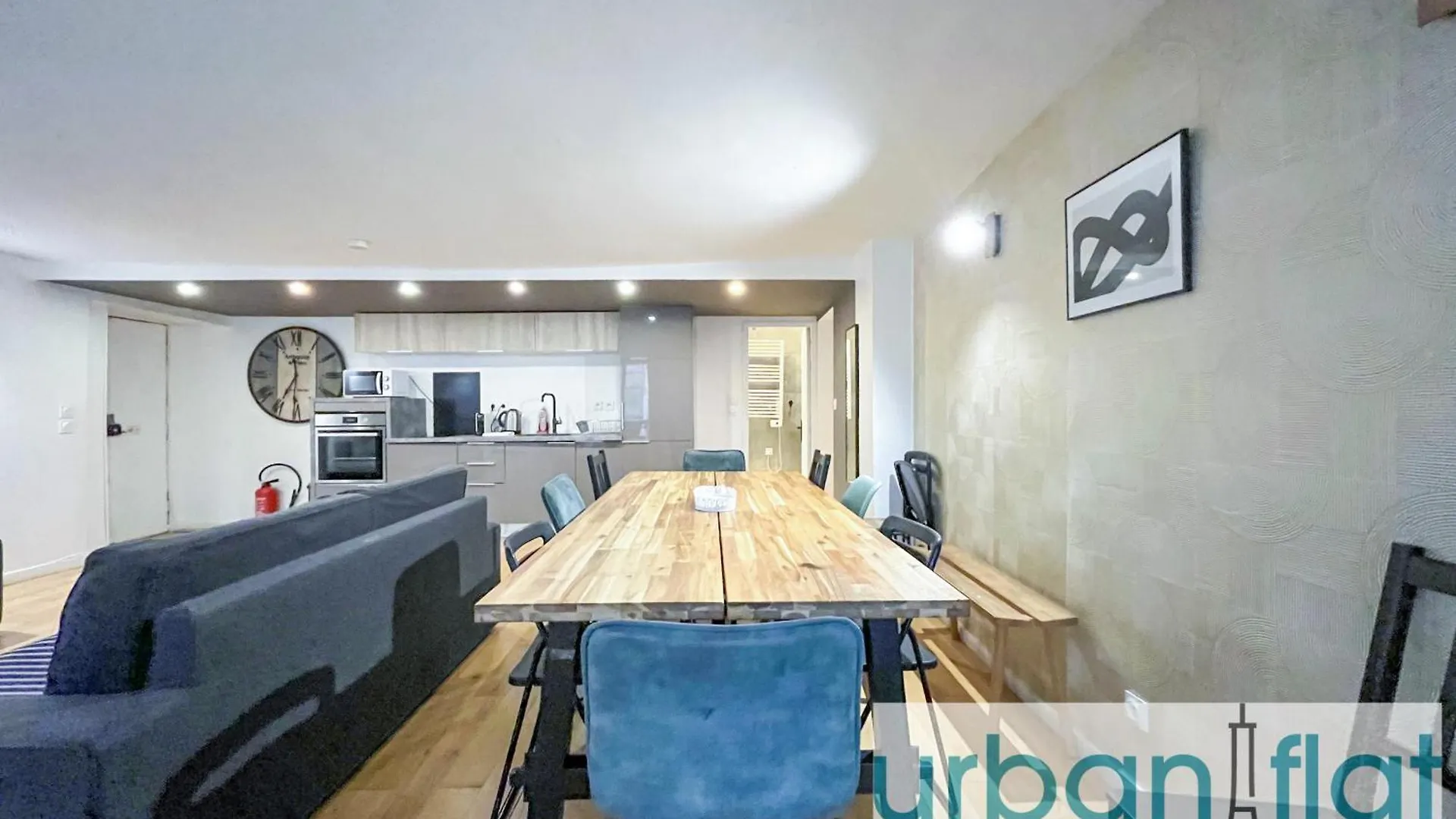アパート Urban Flat 89 - Charming 3 Bedroom Flat In パリ