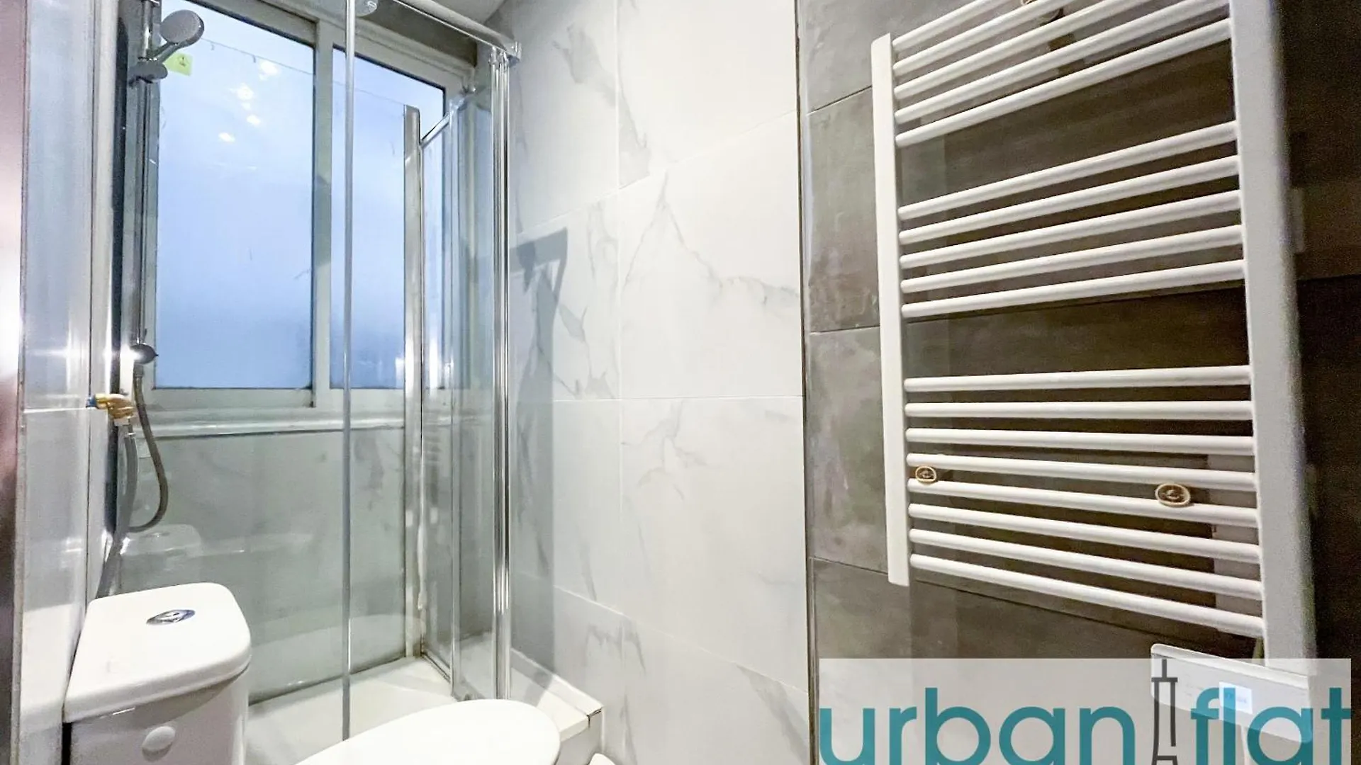 Urban Flat 89 - Charming 3 Bedroom Flat In パリ 0*,  フランス
